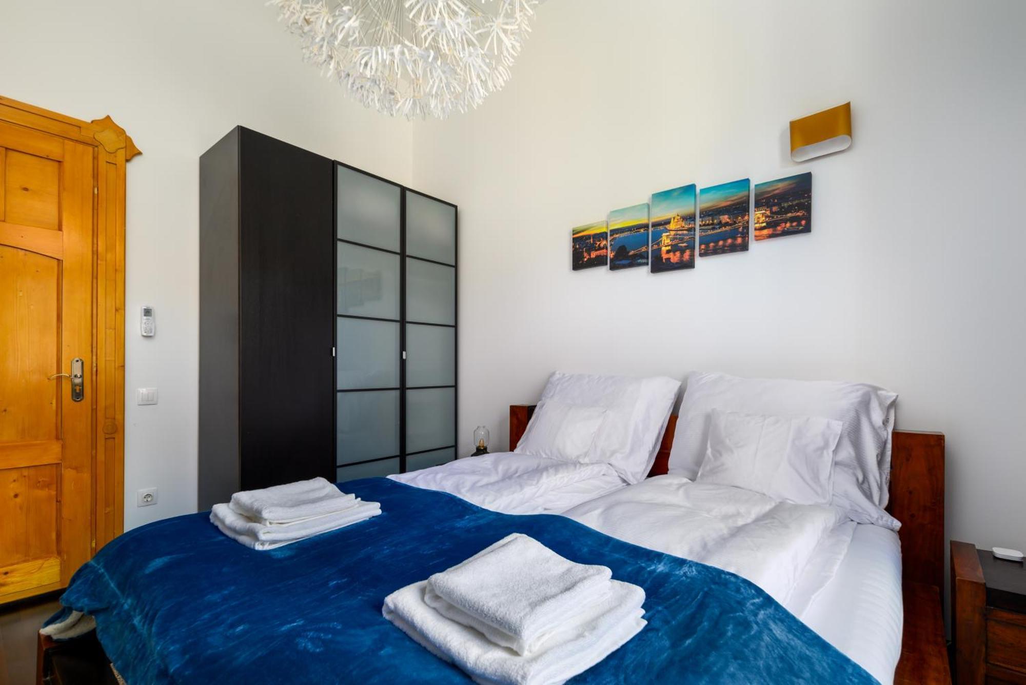 Rustic Downtown Apartment 106 M2 Budapest Exterior photo